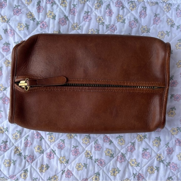 Vintage Coach 80’s Large Wetpack - Picture 1 of 14